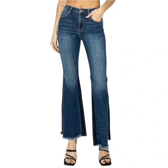 RISEN High Rise Side Shadow Seam Detail
Slit Flare Jeans RDP5635 Size 13 / 31 - Picture 6 of 11